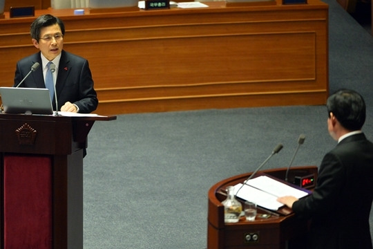 20일 국회 대정부질문에서 답변중인 황교안 대통령 권한대행