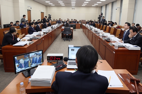 ​21일 국회 기획재정위원회는 이주열 한국은행 총재 후보자에 대한 인사청문회가 진행됐다(사진=임진완 촬영관)