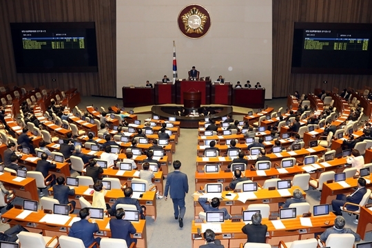 26일국회 본청에서 진행된 제362회 국회(임시회) 제3차 본회의가 진행되고 있다