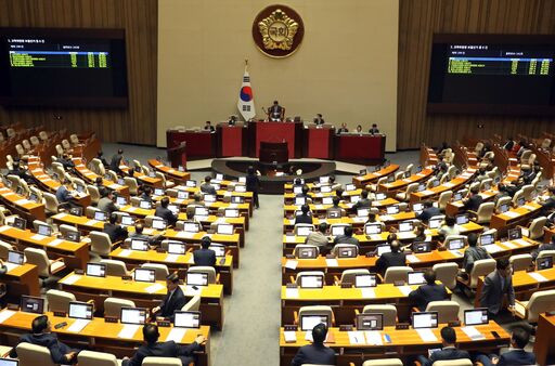 김진표 국회의장이 14일(수) 제407회국회(임시회) 제3차 본회의를 주재하고 있다.(사진=뉴시스)