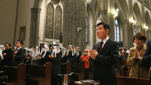 김진표 국회의장이 11일(월) 오후 명동대성당에서 열린 '대한민국-교황청 수교 60주년 기념미사'에 참석해 축사를 하고 있다.(사진=국회사무처 사진팀)