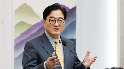 의장접견실에서 개최한 '방송법 중재안 등 국회 현안 관련 기자회견'에서