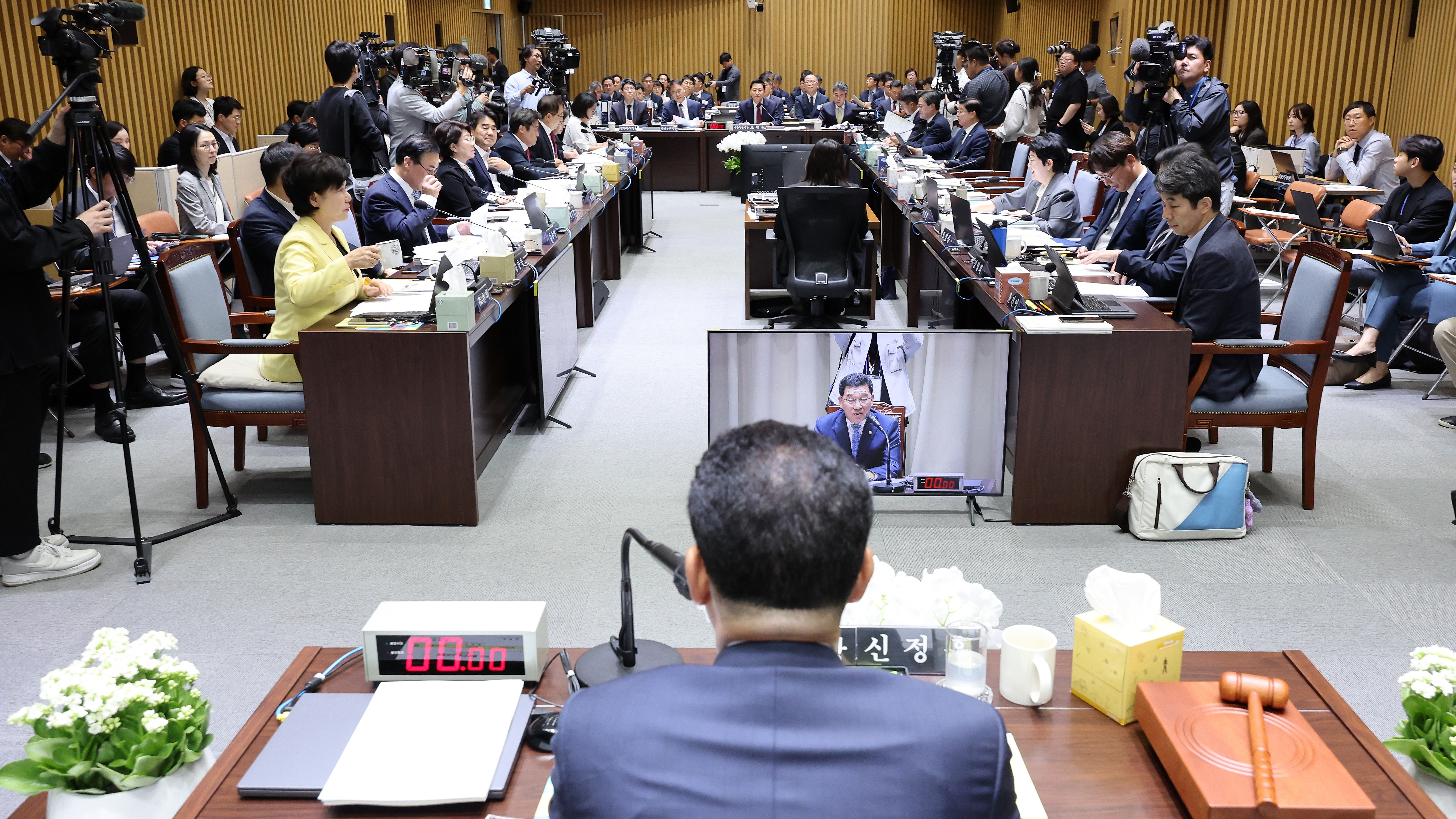 오세훈 서울시장이 15일(화) 국회 행정안전위원회(위원장 신정훈) 국정감사에 출석해 의원 질의에 답하고 있다.(사진=뉴스1)