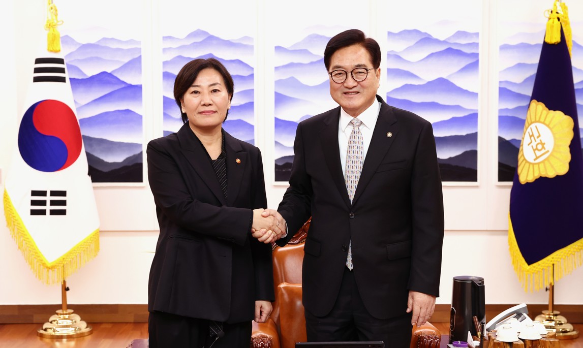 우원식 국회의장은 14일(목) 오후 의장집무실에서 송미령 농림축산식품부장관을 접견했다.