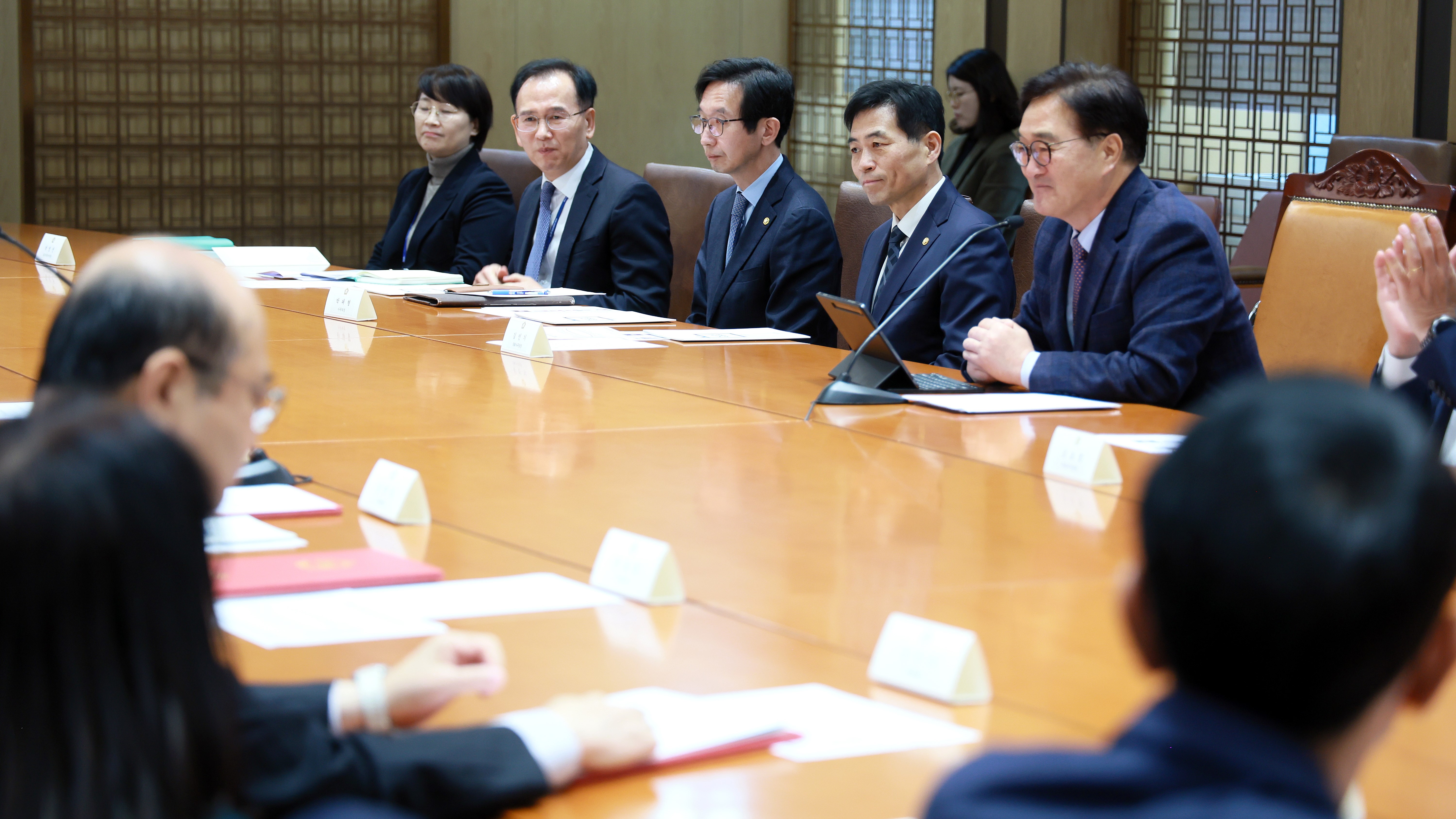 27일(수) 오전 국회 본관 3층 국회접견실에서 열린 '제9기 국회방송자문위원회' 위촉식에 참석했다